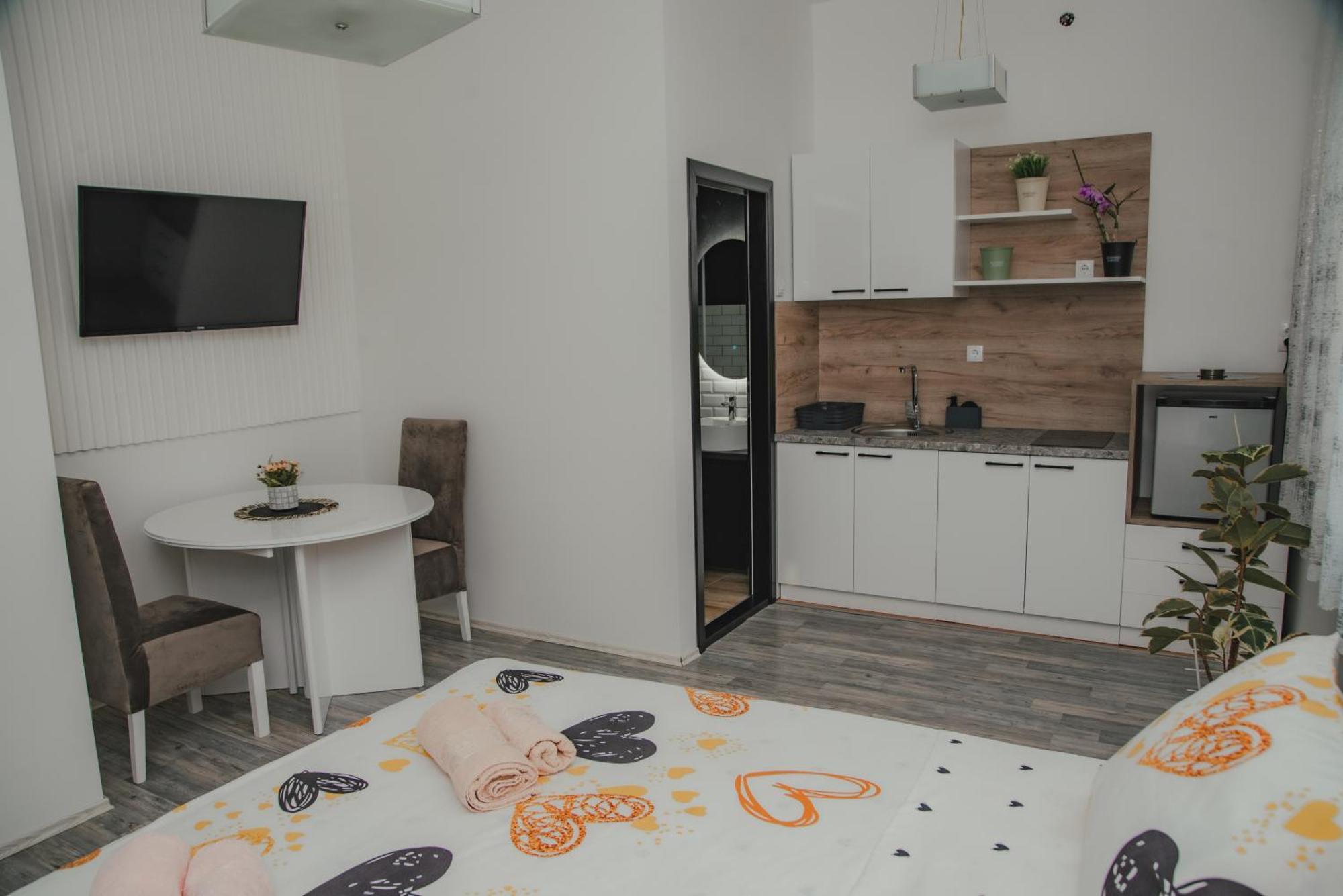 Jes Apartments Leskovac  Extérieur photo