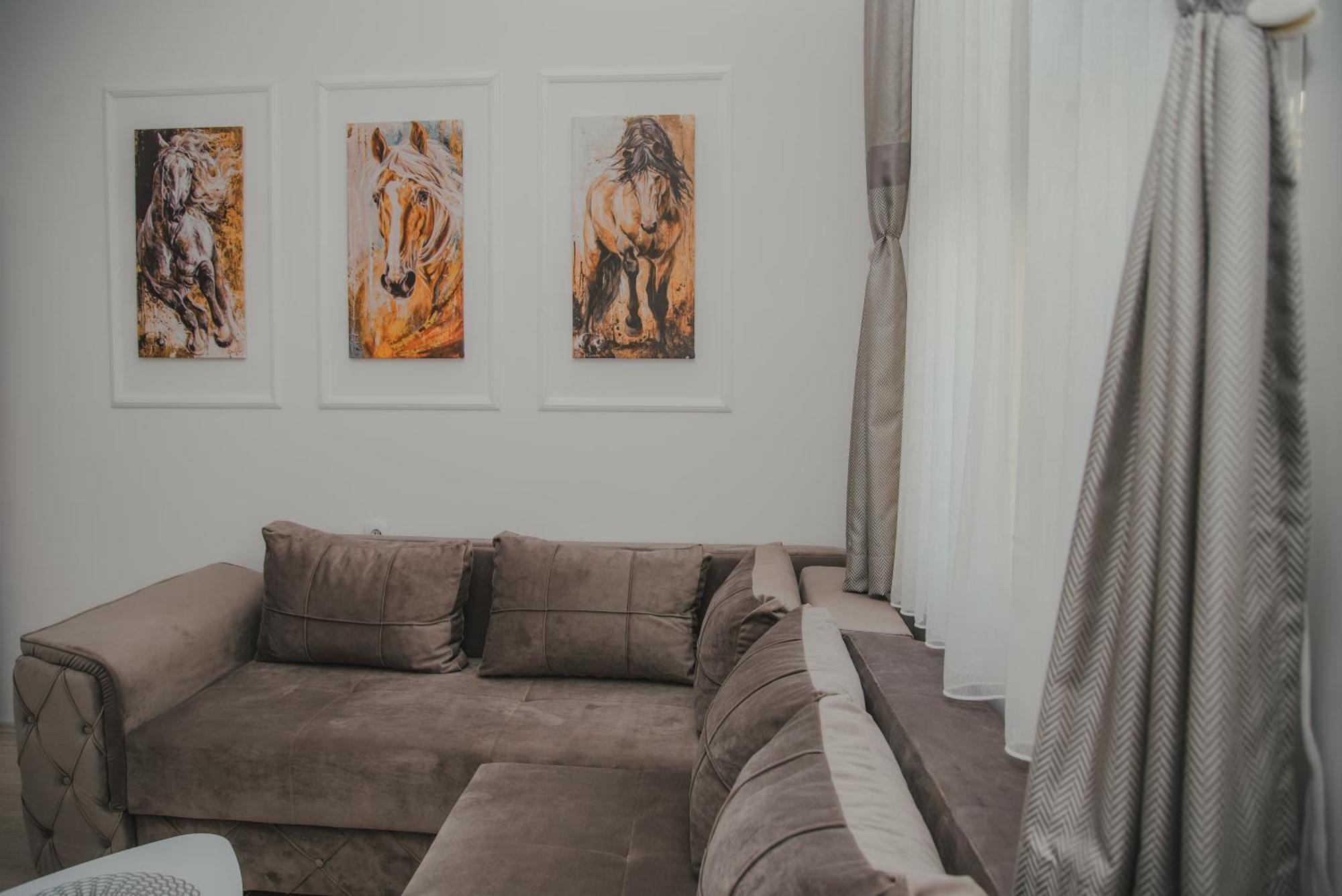 Jes Apartments Leskovac  Extérieur photo